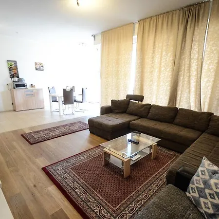 Ferienwohnung - High-Quality In The Heart Of Stuttgart 3 Exterior foto